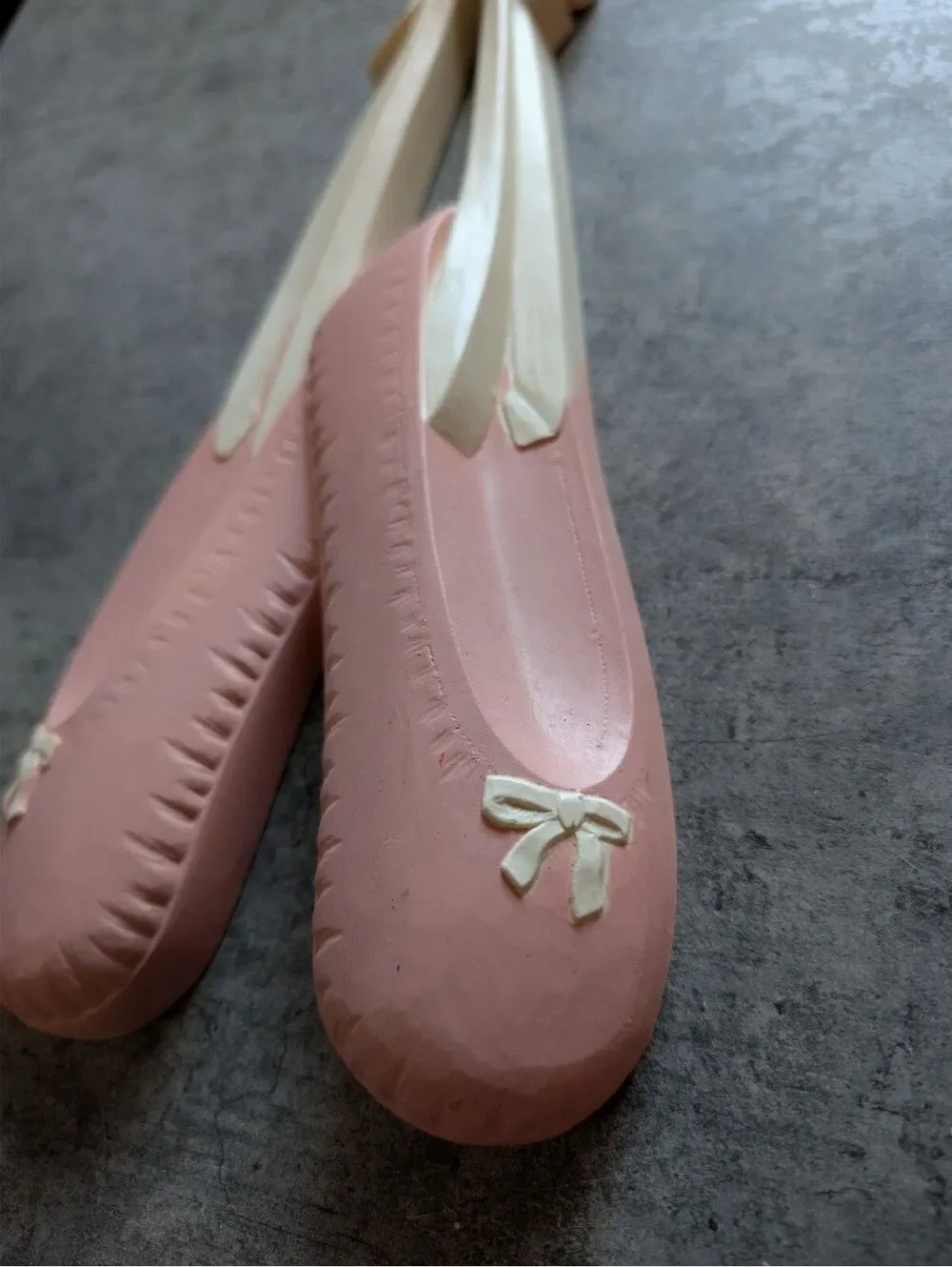 Homco Vintage 1991 Pink 3D Molded Ballerina Slippers Wall Plaque Girls Dancer